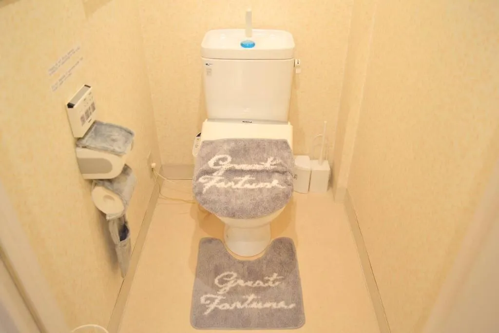 Apartamento 212Gblhouse,大阪中心部,道頓堀,難波,心斎橋,黒門市場エリア!Usjもすぐ!駅から徒歩1分の広いおしゃれな部屋! Japão